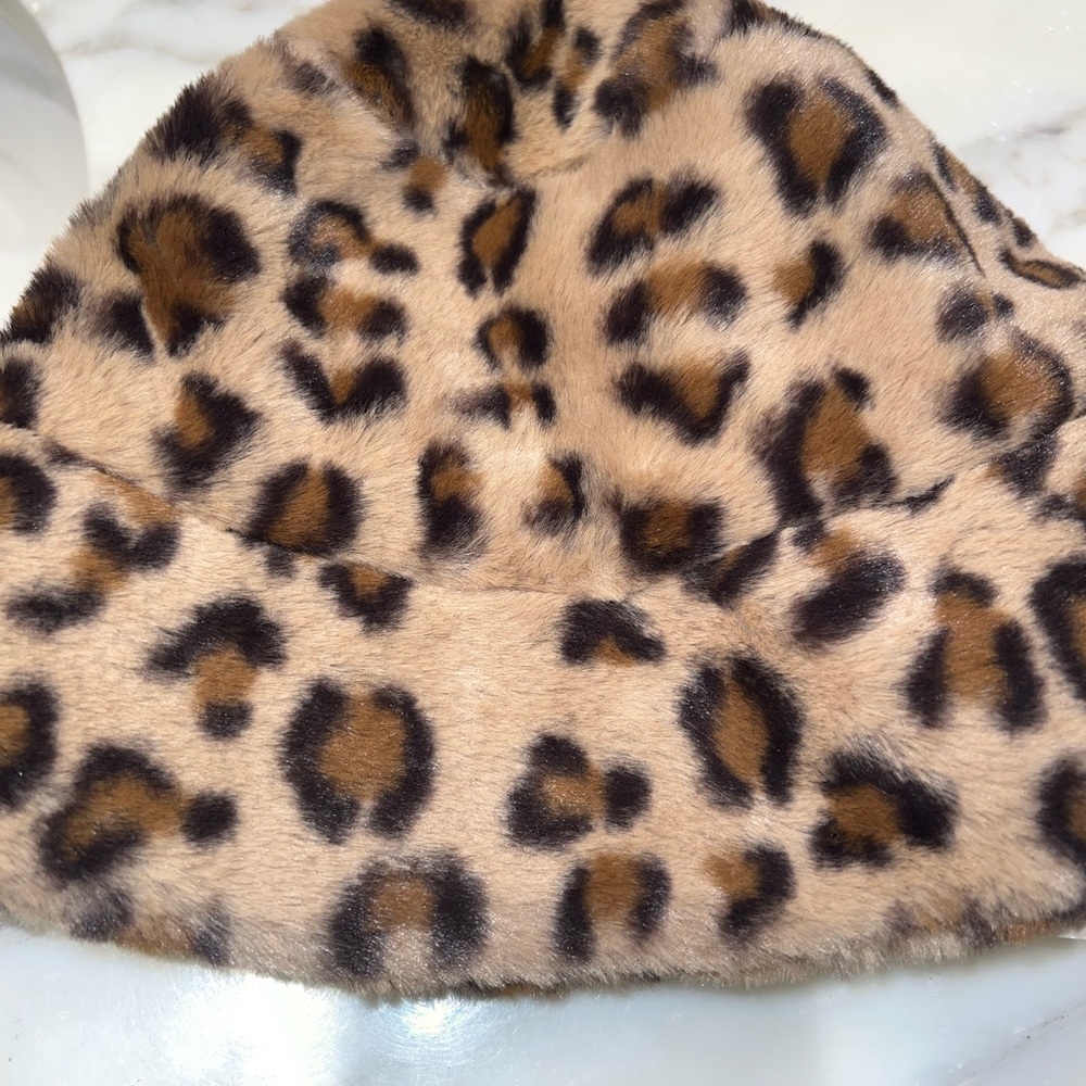 Cheetah bucket hat :)